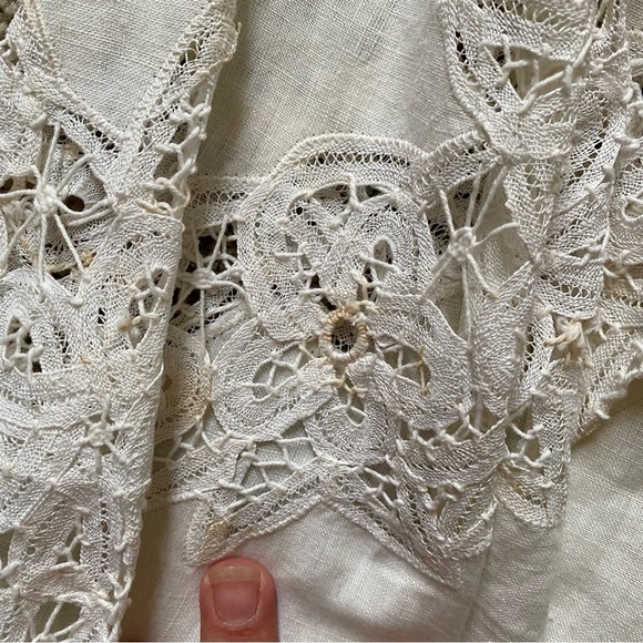 NWT ~ California Style ~ Ivory Long Sleeve Button Down ~ Lace Inserts ~ Size XL - Picture 5 of 6